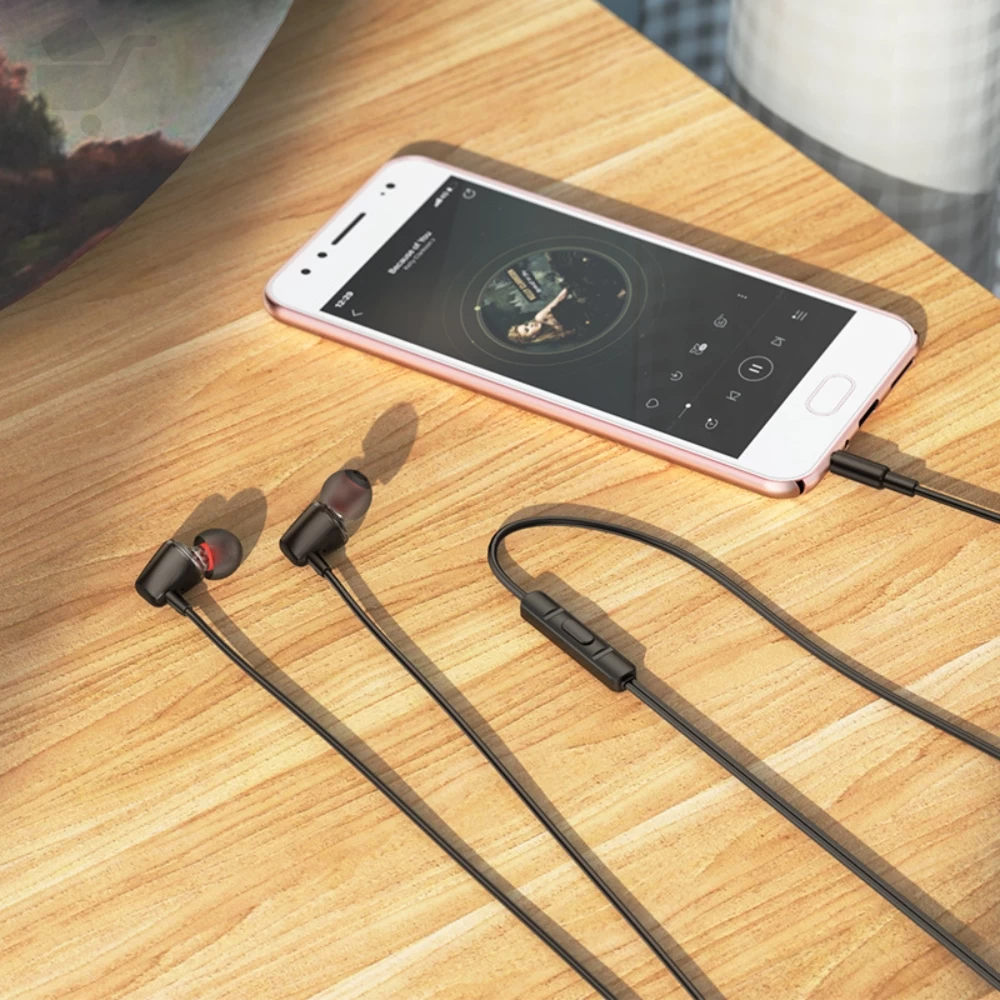 Discoverer Universal Earphones With Mic - M107